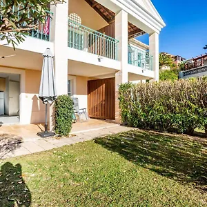 Cozy In Agay With Stunning Views Saint-Raphaël